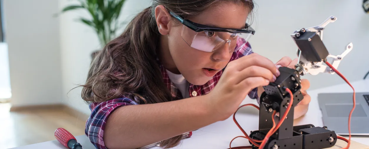 266 female students from 28 provinces have participated in the 4th edition of the RedeSTEAM contest 266 female students from 28 provinces have participated in the 4th edition of the RedeSTEAM contest