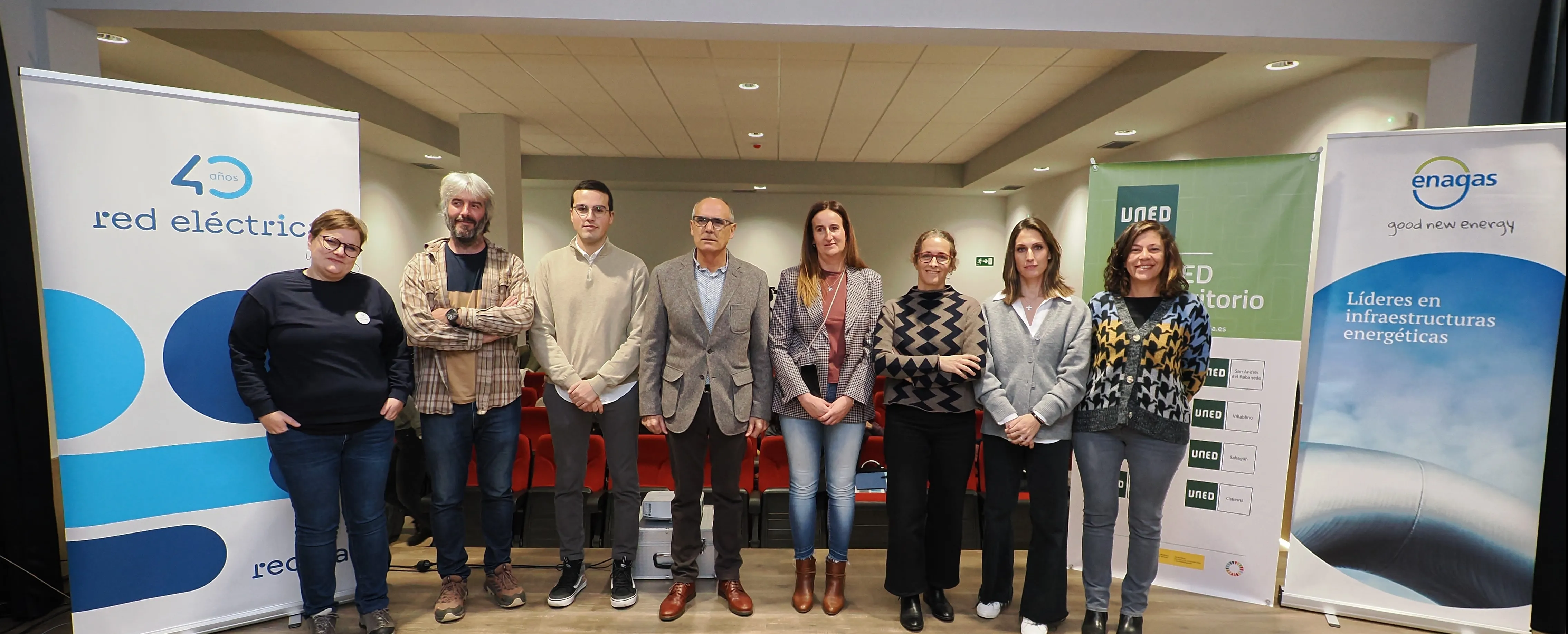 Más de 4.000 reses de ganado extensivo controlan la vegetación en infraestructuras energéticas de Castilla y León, Galicia, Asturias y Aragón