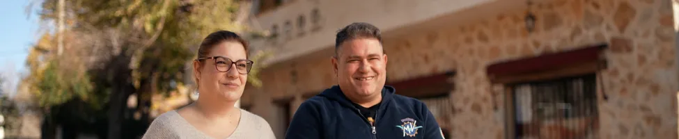 Laura y David son dos de los 'holapueblers', que han iniciado su proyecto vital en Arbancón (Guadalajara).