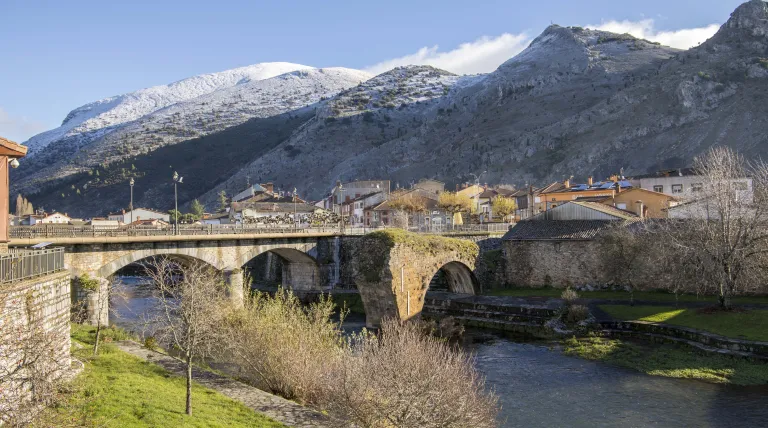 100 municipios de la España rural quieren repoblarse y reactivarse con Holapueblo