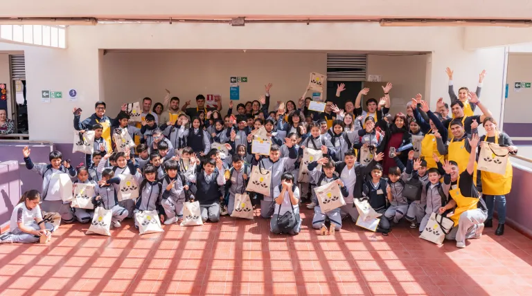 Redeia impulsa la alfabetización energética entre niños de 10 y 12 años en Chile para despertar su interés por la energía y las STEM