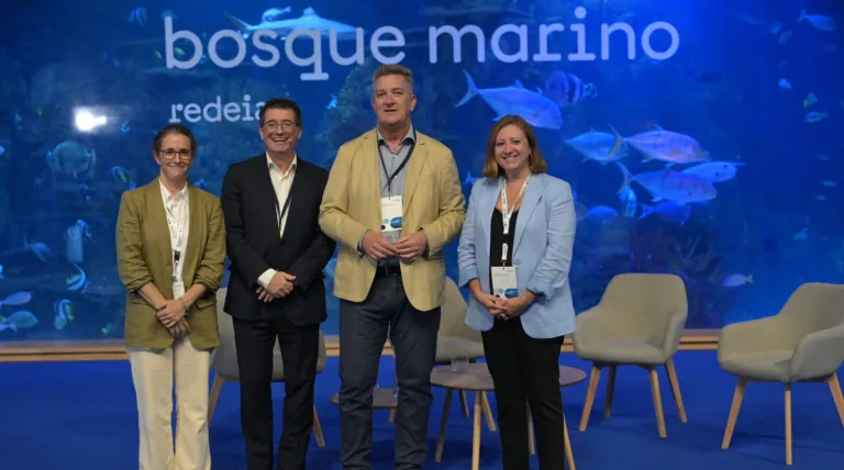 From right to left: Laura Quintana, Luis Velasco, Vicente Martínez Mus y Maite Vela