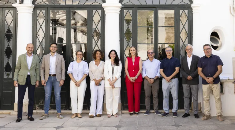 Redeia, el Centre d'Estudis Avançats de Blanes (CEAB-CSIC y el Institut Menorquí d’Estudis se unen para proteger las macroalgas en Menorca.