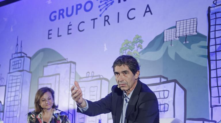 Cristina Gallach y Carlos Mataix, Alta Comisionada para la Agenda 2030, y Carlos Mataix, Director del Centro de Innovación en Tecnología para el Desarrollo Humano de la Universidad Politécnica de Madrid