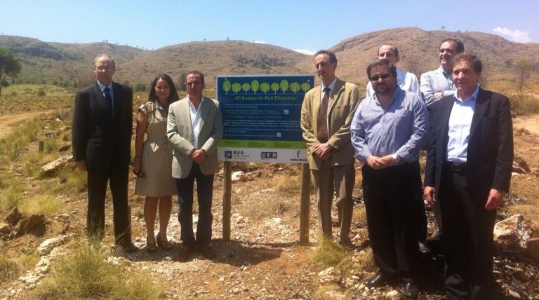 A moment at the opening of the Red Eléctrica Forest in Hellin (Albacete).