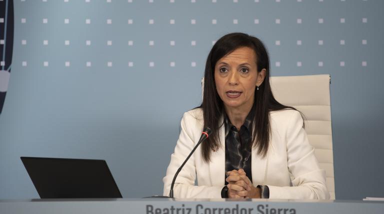 La presidenta, Beatriz Corredor, durante su intervención.