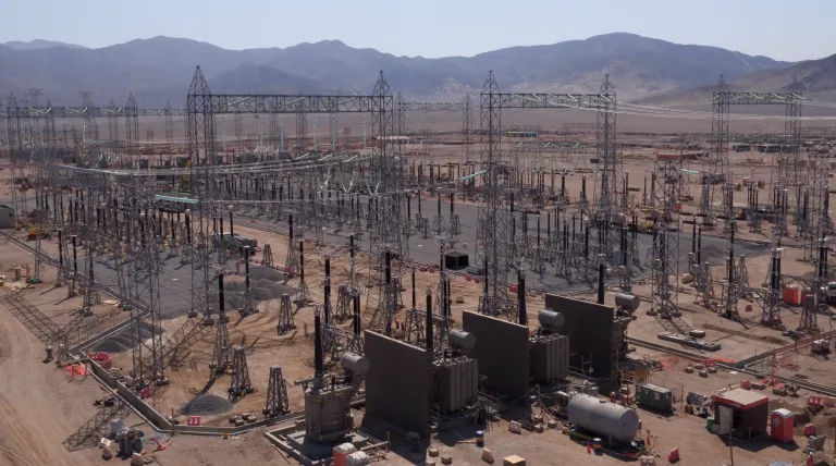 Compañía chilena que gestiona la red de alta tensión  Nueva Cardones-Mejillones de 500 kV y 600 km de longitud. Subestación Los Changos.