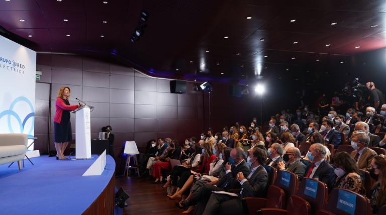 La vicepresidenta del Gobierno y ministra para la Transición Ecológica y el Reto Demográfico, Teresa Ribera, en un momento de su intervención.