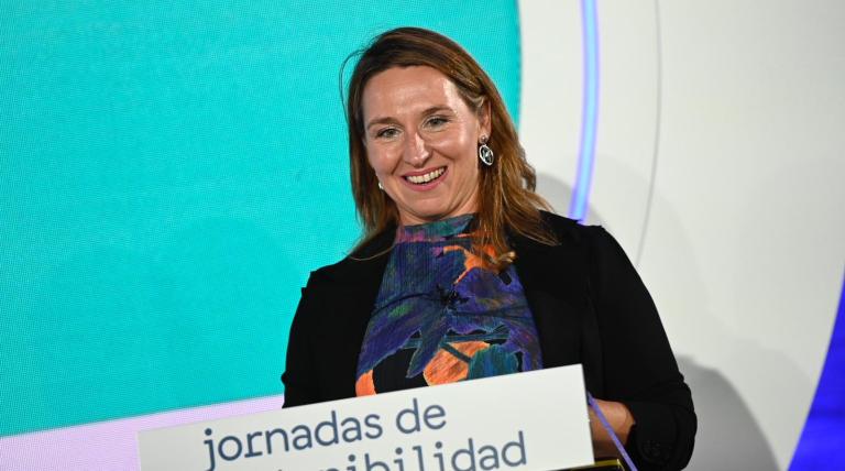 La directora general de Evaluación y Cooperación Territorial del Ministerio de Educación, durante su charla inspiradora a las ganadoras.
