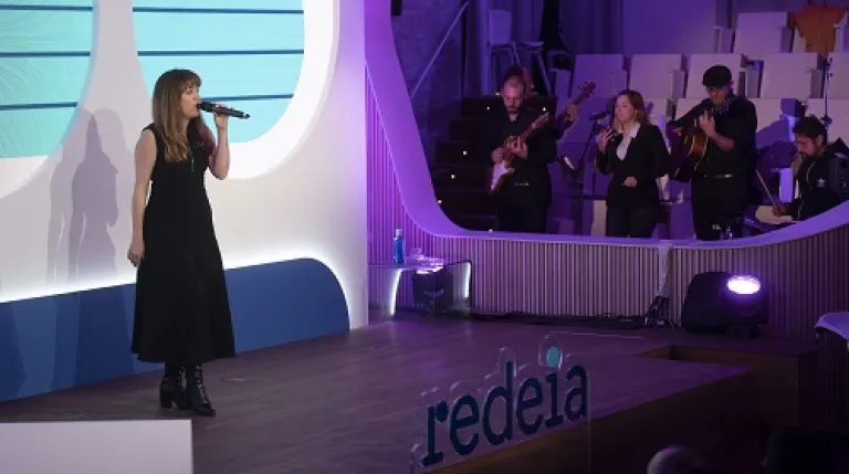 Closing musical performance