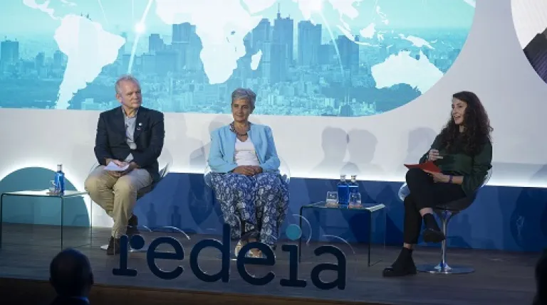 Space for reflection A second chance for global development