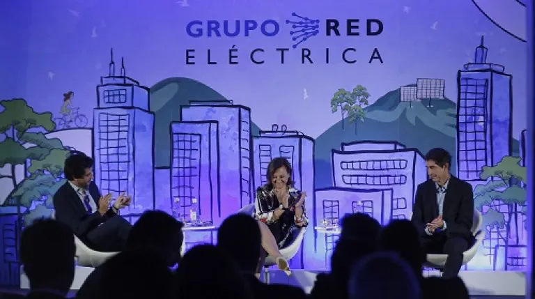 Cristina Gallach, High Commissioner for the 2030 Agenda, and Carlos Mataix, Director of the Centre for Innovation in Technologies for Human Development of the Polytechnic University of Madrid during their session