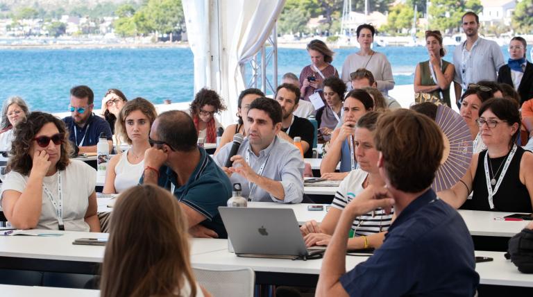 Those attending the Scientific Seminar take part in different sessions.