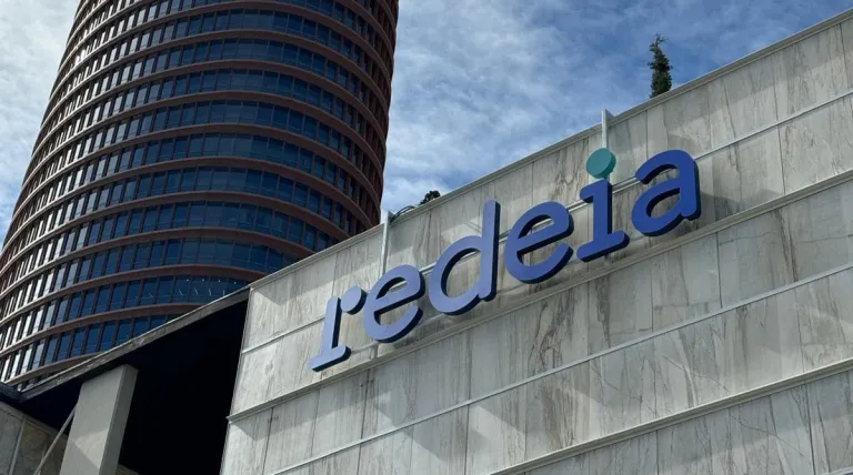 Address: Inca Garcilaso, 1 41092 Isla de la Cartuja Sevilla España.