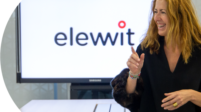 Silvia Bruno presentando la marca Elewit